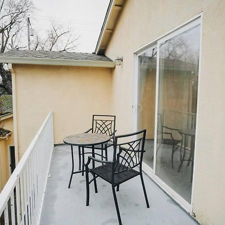 Gorgeous Upstairs Studio With Patio And Laundry Chico Ngoại thất bức ảnh